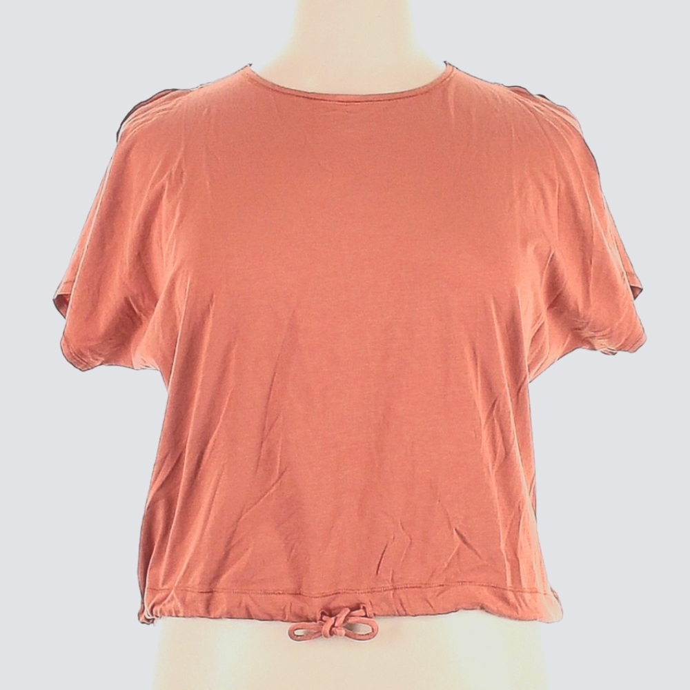 Lululemon tshirt